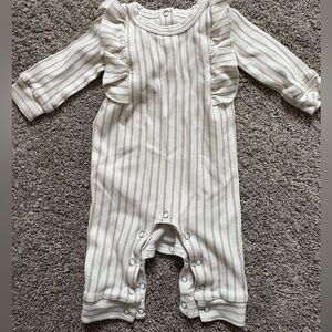 Pehr Ruffle Romper 0-3 months